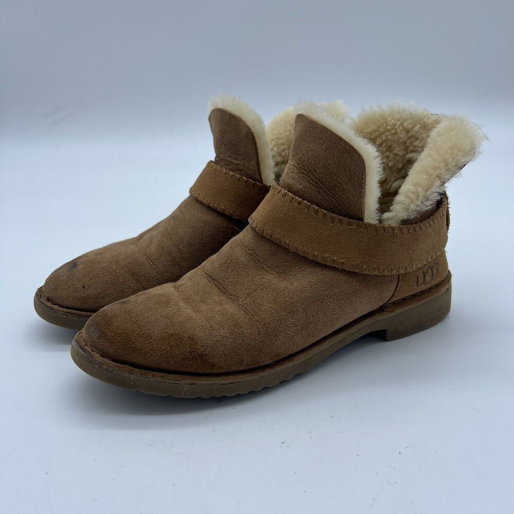 UGG McKay Women's Boot, Size 8- Chestnut ( 1012358-CHE)